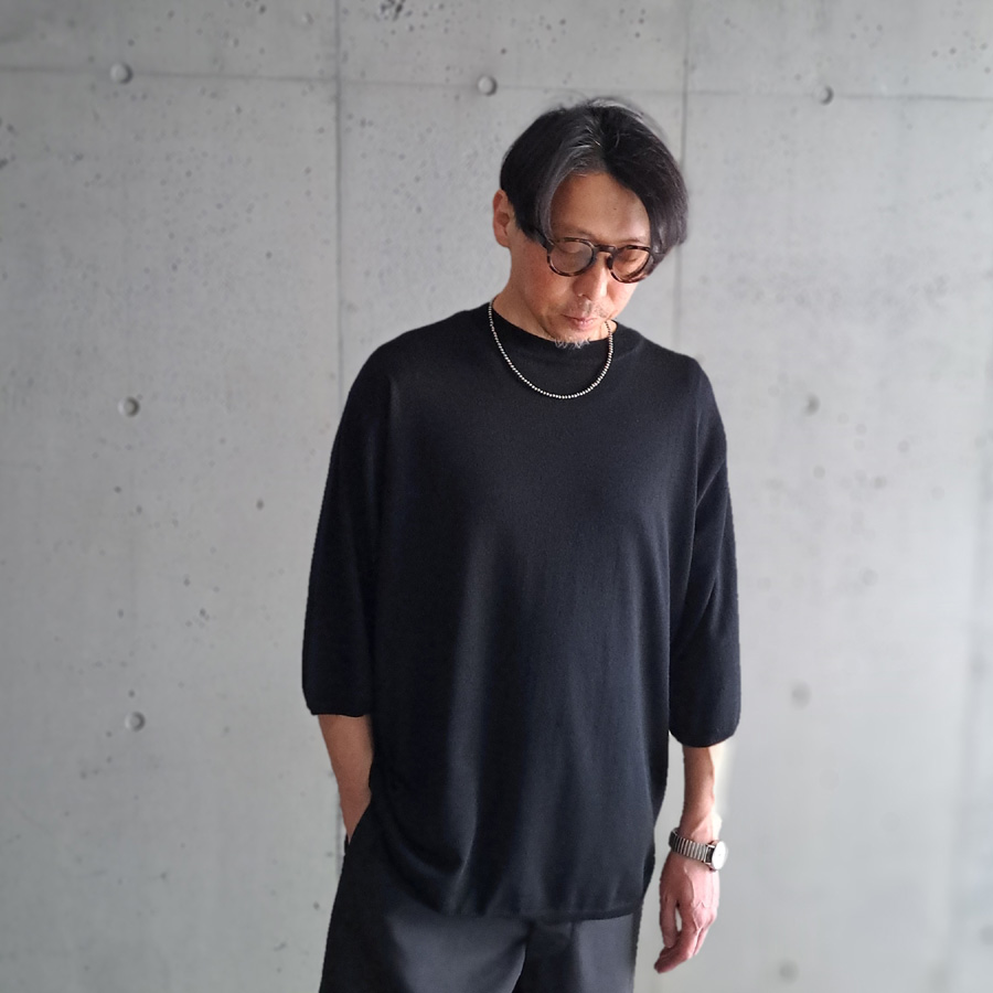 SEEALL (シーオール) [ MOCK NECK SHORT-SLEEVE SWEATER ]  シルク×カシミヤ モックネック ショートスリーブ セーター (BLACK)