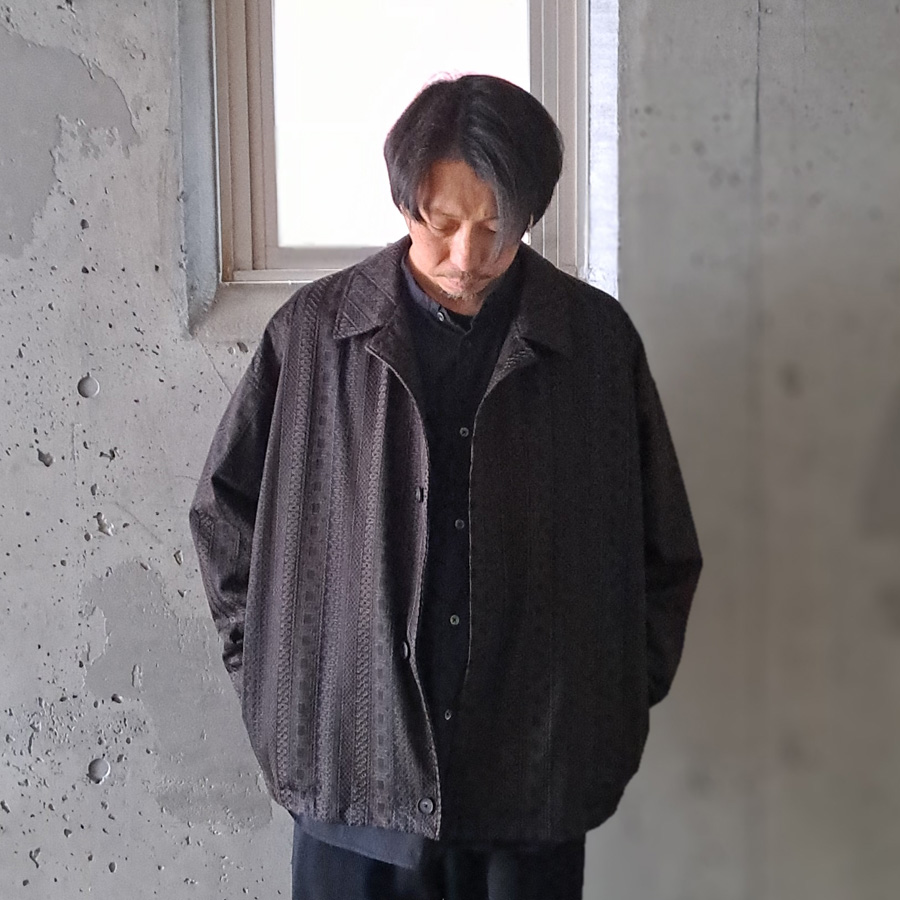 SEEALL (シーオール) [ OVERSIZED BLOUSON(SHORT VALMACAAN) ]  レーンレース刺繍 オーバーサイズドブルゾン (BLACK/CHACOARL)